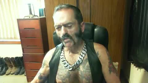 Snapshot of leathergreaser chatting on March 6, 2025, 2:19 am leathergreaser online show from March 6, 2025, 2:19 am
