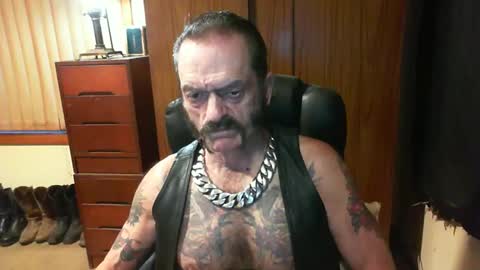 Snapshot of leathergreaser chatting on March 9, 2025, 7:48 pm leathergreaser online show from March 9, 2025, 7:48 pm
