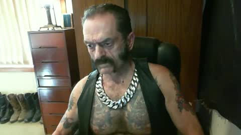 Snapshot of leathergreaser chatting on March 12, 2025, 6:18 am leathergreaser online show from March 12, 2025, 6:18 am