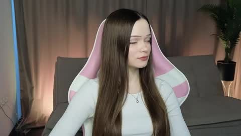 leemikah online show from April 26, 2026, 7:06 am