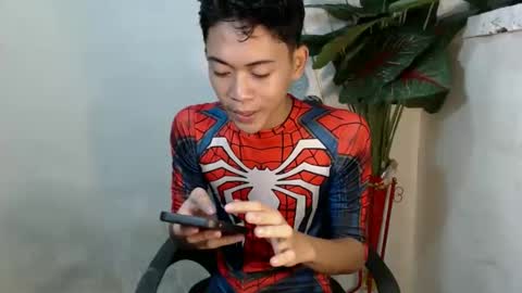 leemoreno18 online show from September 14, 2025, 11:31 am