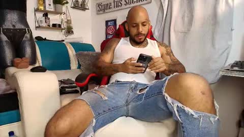 leenar_key online show from December 20, 2025, 12:45 pm