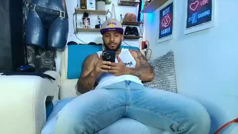leenar_key online show from June 10, 2026, 1:17 am