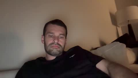 leexxx_69 online show from November 23, 2025, 3:28 am