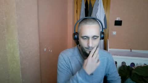 lefrenchiies online show from February 1, 2026, 2:37 pm