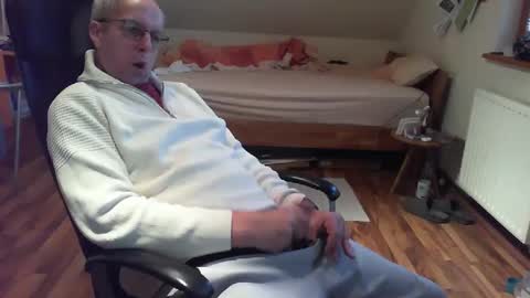 Dave online show from February 16, 2025, 4:21 pm