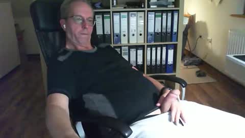 Dave online show from September 29, 2025, 10:25 pm