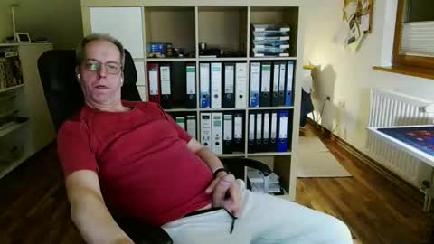 Snapshot of lefti27 chatting on March 28, 2026, 10:42 pm Dave online show from March 28, 2026, 10:42 pm