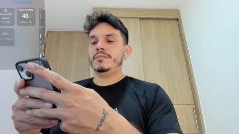 Alejandro online show from October 29, 2025, 4:04 am