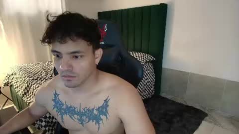 Snapshot of lei_77 chatting on June 25, 2026, 9:19 pm Lei online show from June 25, 2026, 9:19 pm