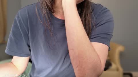 Snapshot of leiaswift chatting on March 17, 2026, 8:06 am Leia Swift online show from March 17, 2026, 8:06 am