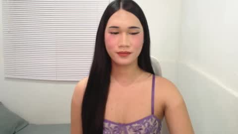 leighs_celine online show from April 16, 2026, 4:52 pm