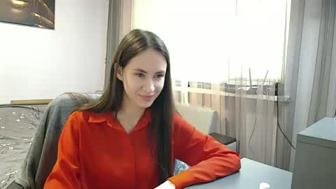 Leila online show from October 8, 2025, 10:57 am