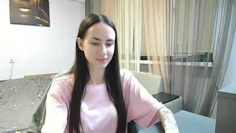 Leila online show from October 14, 2025, 6:09 pm