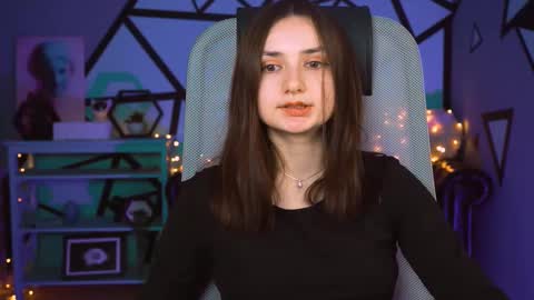 LeilaMurphy online show from February 21, 2025, 12:06 pm