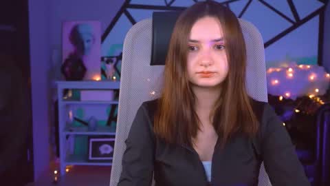 LeilaMurphy online show from February 25, 2025, 8:58 am