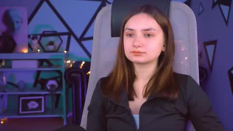 LeilaMurphy online show from February 25, 2025, 12:03 pm