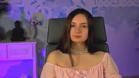 LeilaMurphy online show from February 26, 2025, 12:14 pm