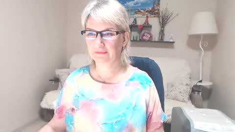 Snapshot of leilamays chatting on June 8, 2026, 3:40 am Leila Kinky online show from June 8, 2026, 3:40 am