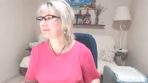 Snapshot of leilamays chatting on June 15, 2026, 4:36 am Leila Kinky online show from June 15, 2026, 4:36 am