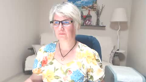 Snapshot of leilamays chatting on June 20, 2026, 3:59 pm Leila Kinky online show from June 20, 2026, 3:59 pm