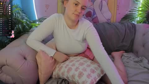 Lela online show from January 27, 2025, 4:09 am