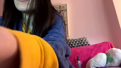 lemonpiekitty online show from December 2, 2024, 10:50 am