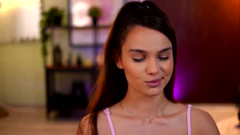 Lena Laurent online show from July 19, 2026, 9:35 am