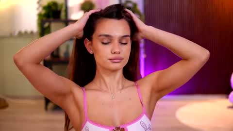 Lena Laurent online show from July 23, 2026, 9:29 am