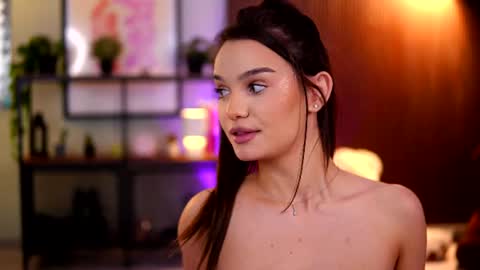 Lena Laurent online show from July 28, 2026, 11:17 am