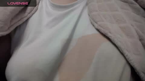 lenagolden online show from January 28, 2025, 10:45 pm