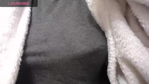 lenagolden online show from October 29, 2025, 12:18 pm