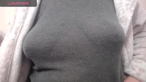 lenagolden online show from January 7, 2026, 12:07 pm