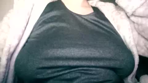 lenagolden online show from February 12, 2026, 2:56 pm