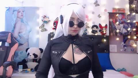 lenaleenyan online show from January 29, 2025, 12:22 am