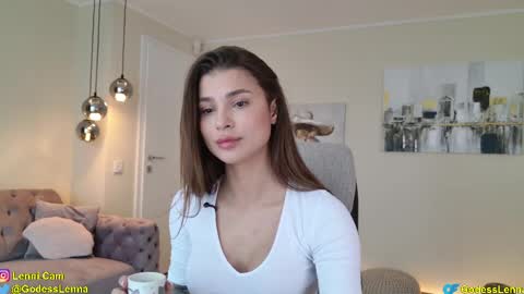 Snapshot of lenna_godess chatting on April 20, 2026, 6:49 am Lenna Goddess online show from April 20, 2026, 6:49 am