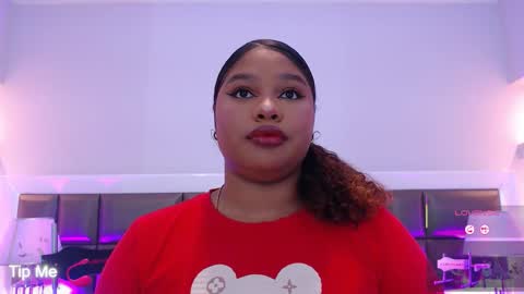 Lenna online show from October 21, 2025, 10:49 am