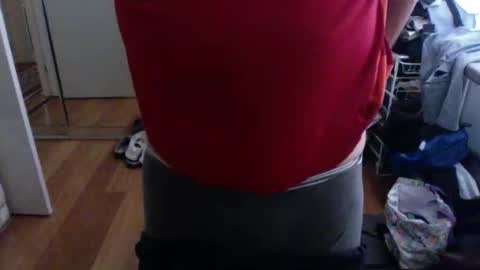 Pussylicker online show from November 1, 2025, 12:12 am