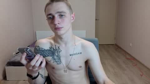 Snapshot of leo__miller chatting on February 24, 2026, 4:43 am LEO online show from February 24, 2026, 4:43 am