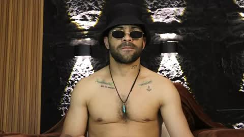 Leo  Diaz online show from May 15, 2026, 11:45 pm