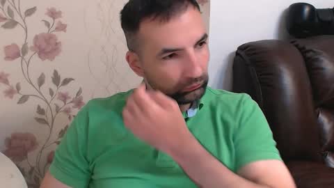 Snapshot of leo_gianni chatting on May 9, 2026, 11:04 am Leo Gianni online show from May 9, 2026, 11:04 am
