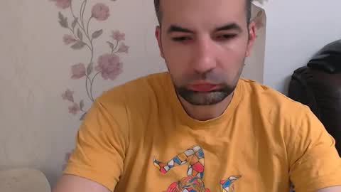 Snapshot of leo_gianni chatting on May 18, 2026, 5:35 am Leo Gianni online show from May 18, 2026, 5:35 am