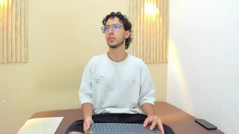 LEO online show from June 2, 2026, 12:18 pm