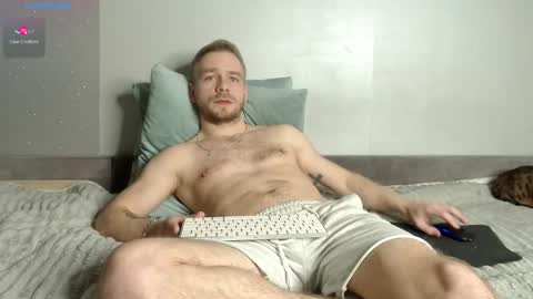 leo_stephens online show from November 22, 2025, 2:16 pm