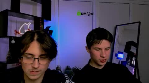 leo_valor online show from January 5, 2026, 7:28 pm