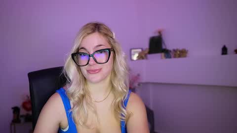 leokitty  online show from March 26, 2026, 1:49 pm