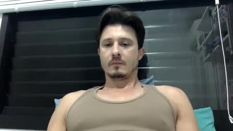 leomantovani online show from October 1, 2025, 7:42 pm