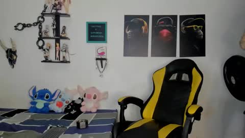 leon_big_cock online show from November 3, 2025, 1:19 am