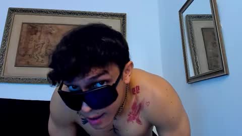 Leon Connor online show from October 4, 2025, 7:45 pm