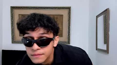 Leon Connor online show from October 6, 2025, 7:55 pm